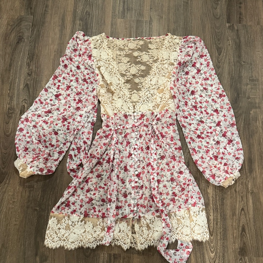 For Love And Lemons Floral Lace Robe - Pink and Cream